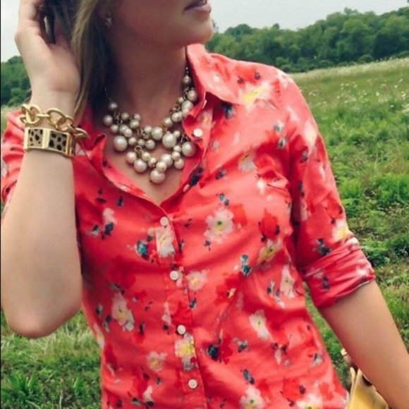 Stella & Dot | Retired Daphne Cascading Pearl + Vintage Gold Necklace - Picture 12 of 16